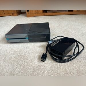 Xbox One S - Halo Edition